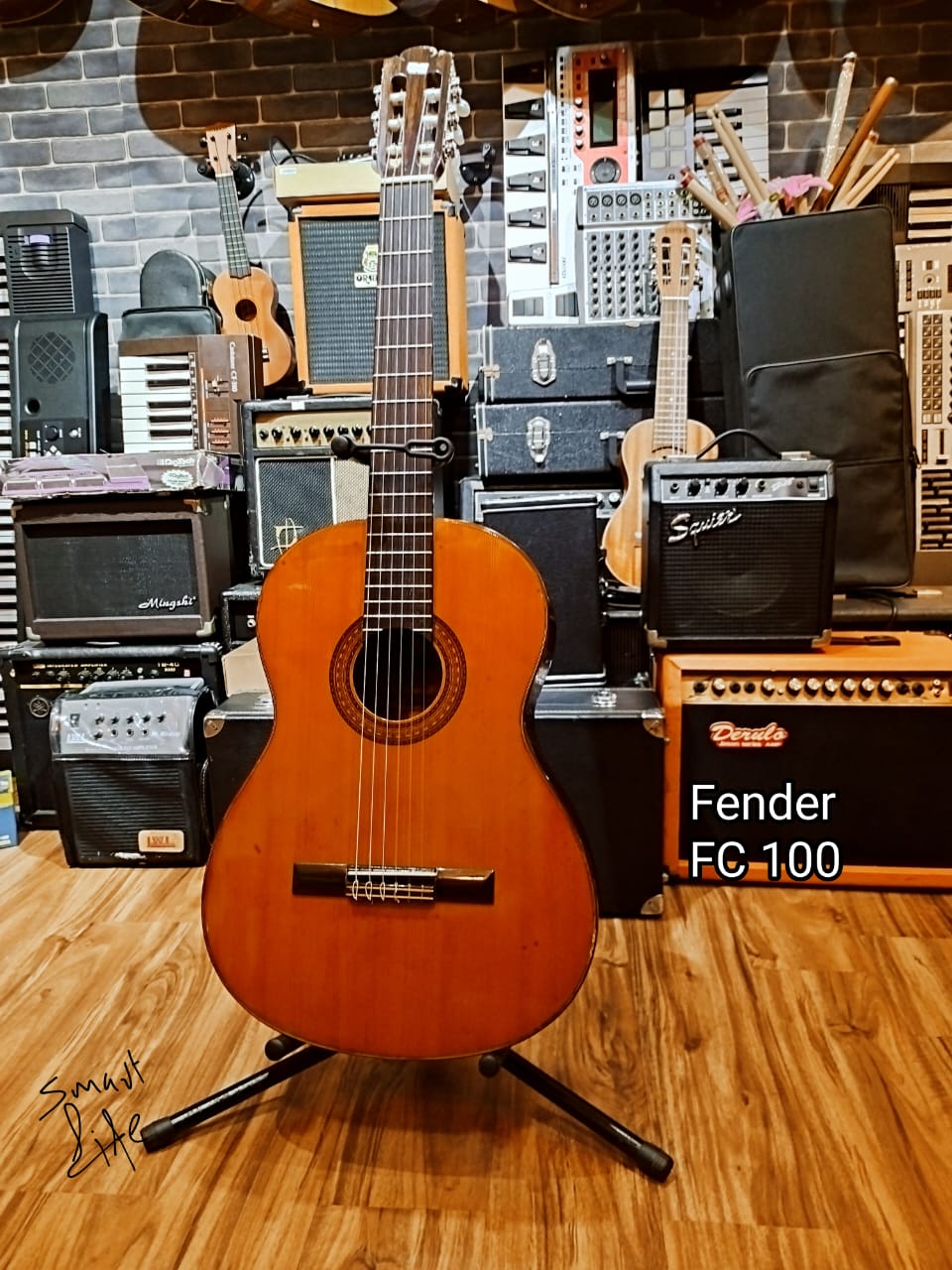 Fender FC 100 classical Guitar - Image 2