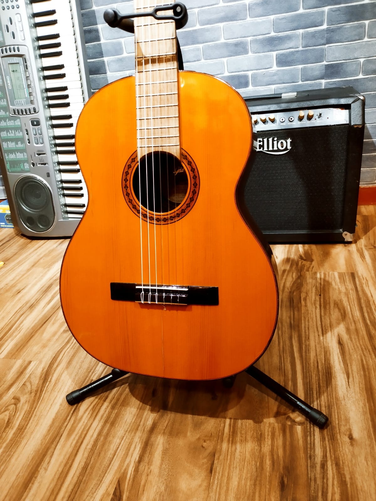 Di giorgio Brazilian Classical Guitar - Image 2