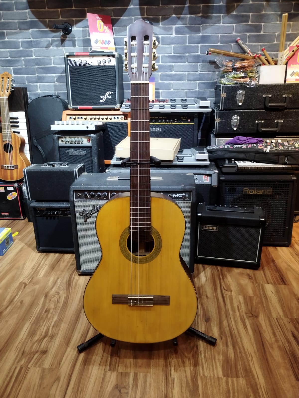 TOYAMA JAPAN Fully Size Classical Guitar