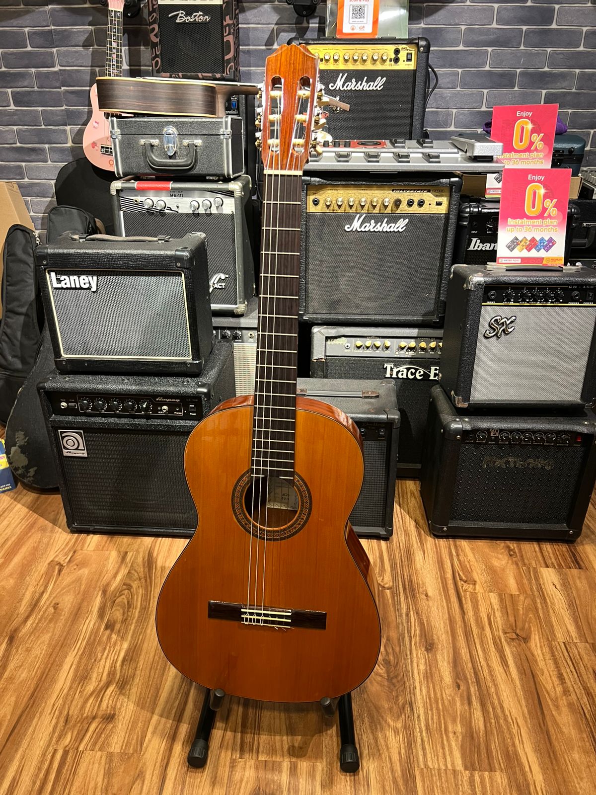 Aria AC-25 Concert Classical Guitar