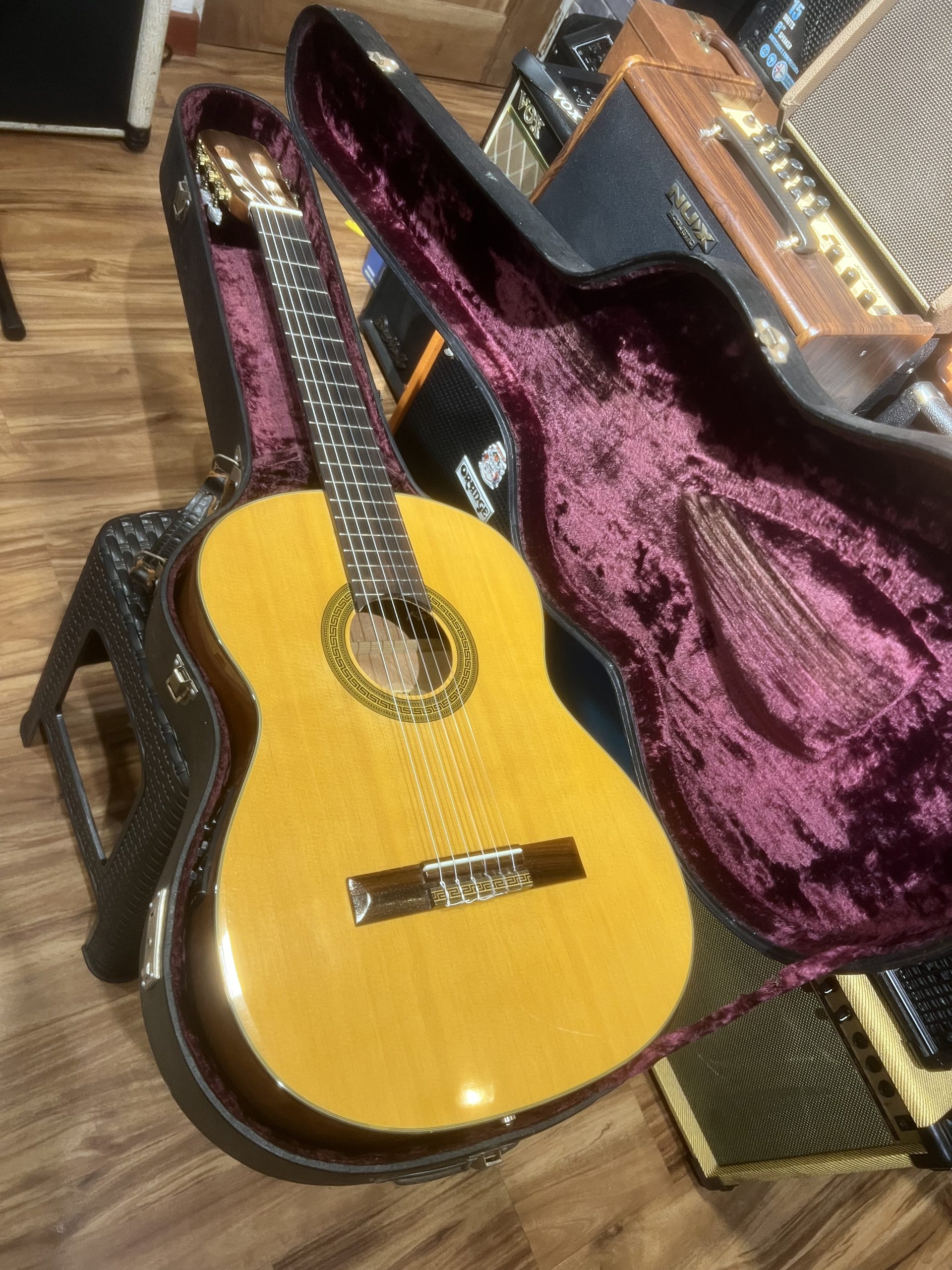 MUSIYA SOLID PLUGGING CLASSICAL GUITARS