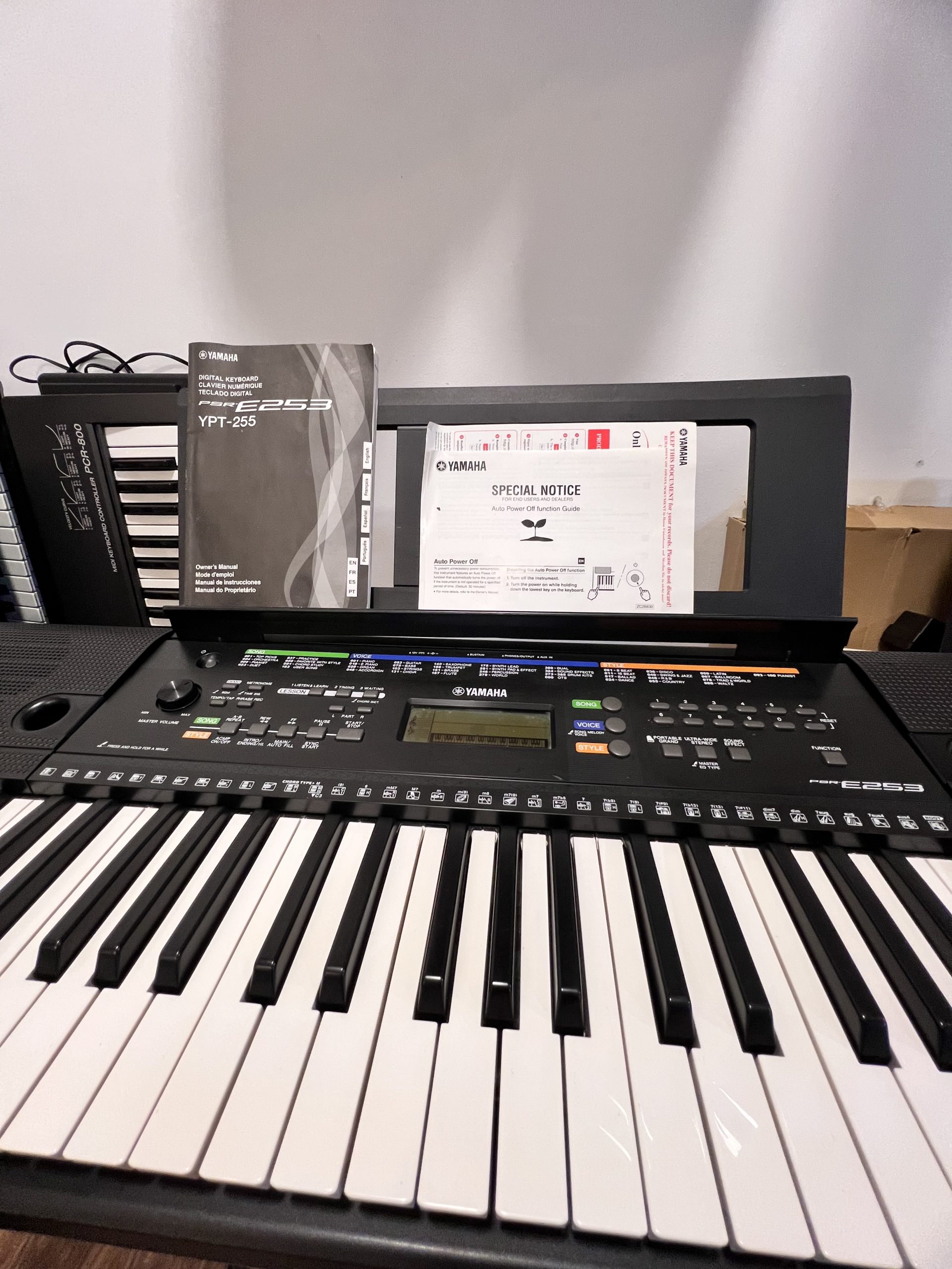 YAMAHA PSR E253 KEYBOARD - Image 3