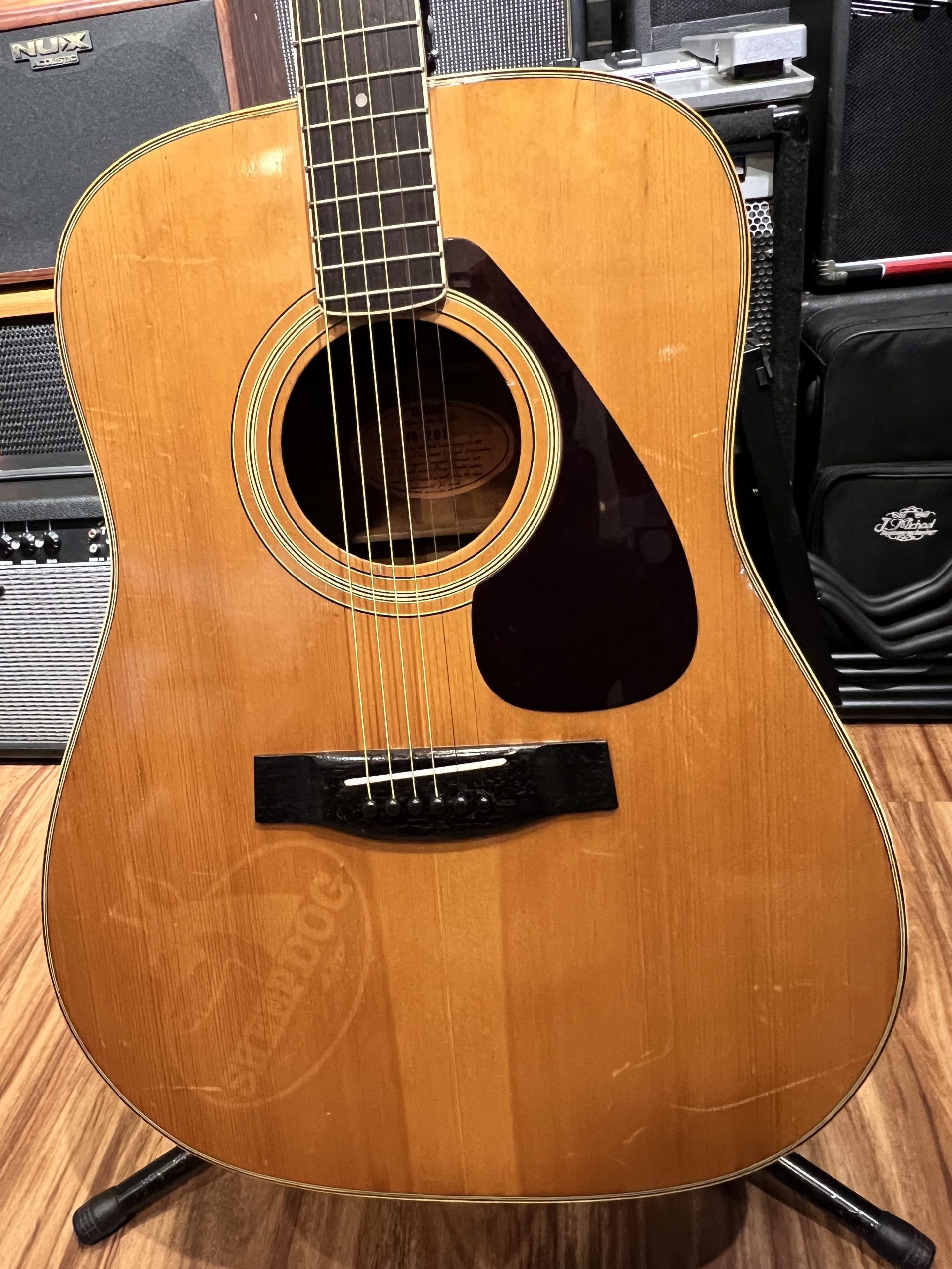 YAMAHA FG 201 JAPAN ACOUSTIC GUITAR - Image 2
