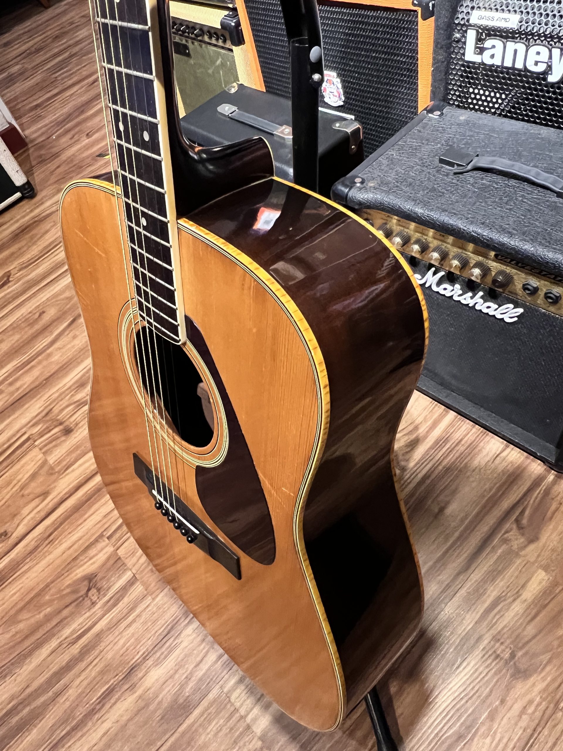 YAMAHA FG 201 JAPAN ACOUSTIC GUITAR - Image 4