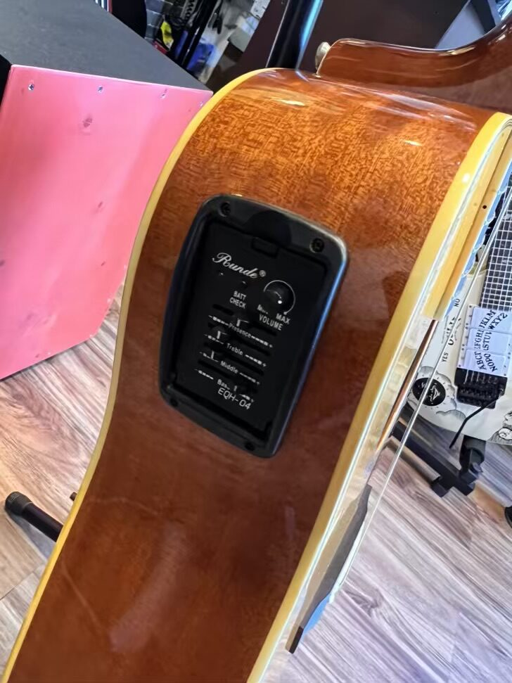 Vineyard Solid Acoustic Electric Guitar - Image 2