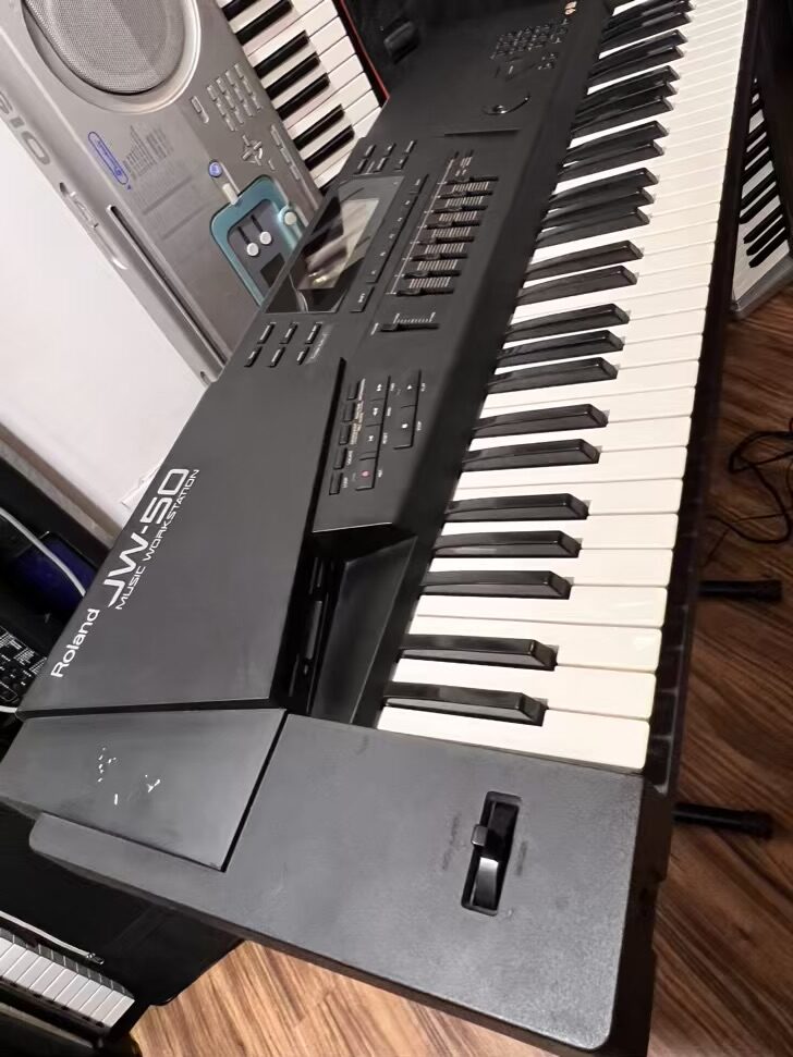 ROLAND JW 50 KEYBOARD - Image 2