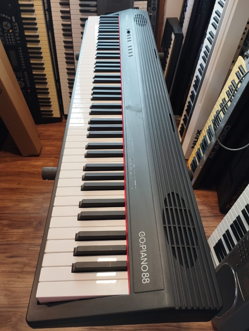 ROLAND DIGITAL PIANO