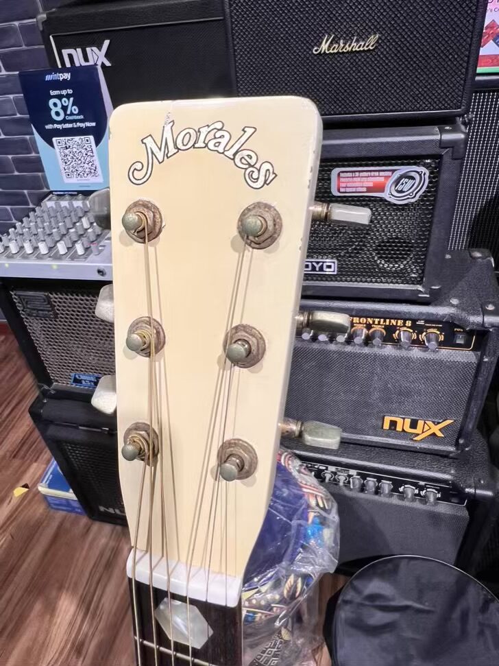 MORALES M250 HUMMINGBIRD ACOUSTIC GUITAR - Image 2