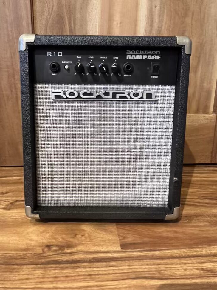 Rocktone Rampage R10 Amplifier