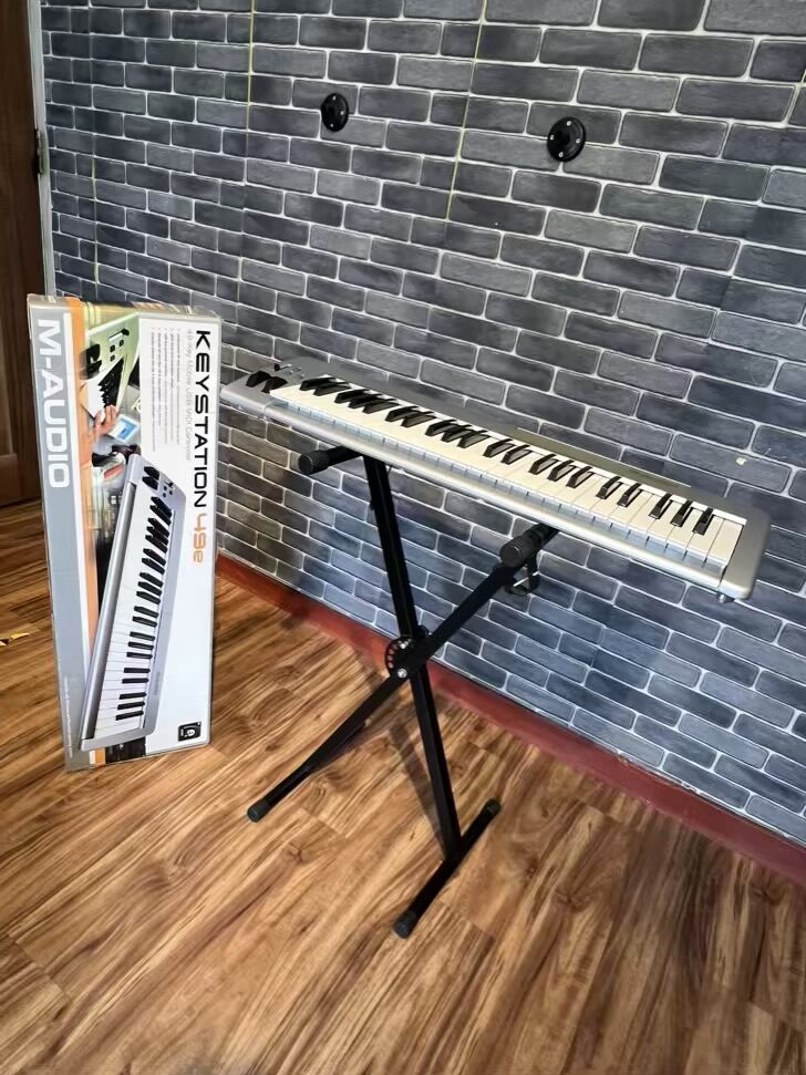 M-AUDIO KEYSTATION 49e USB MIDI Controller - Image 2