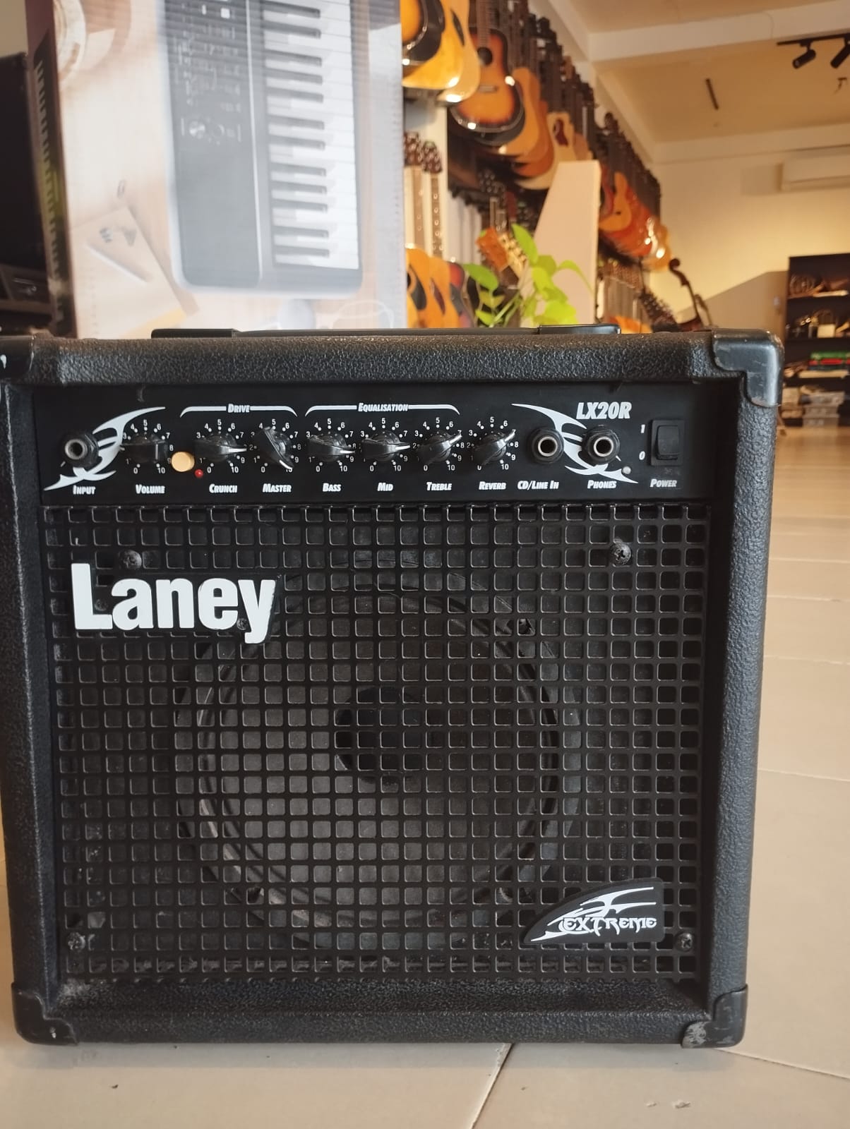LANEY LX 20R GUITAR AMPLIFIER