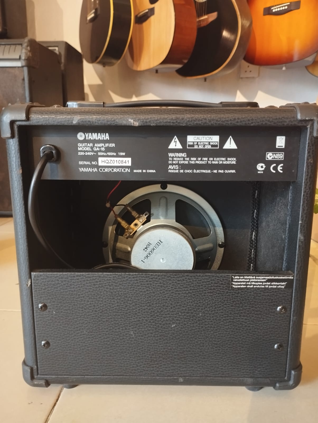 YAMAHA GA 15 GUITAR AMPLIFIER - Image 2