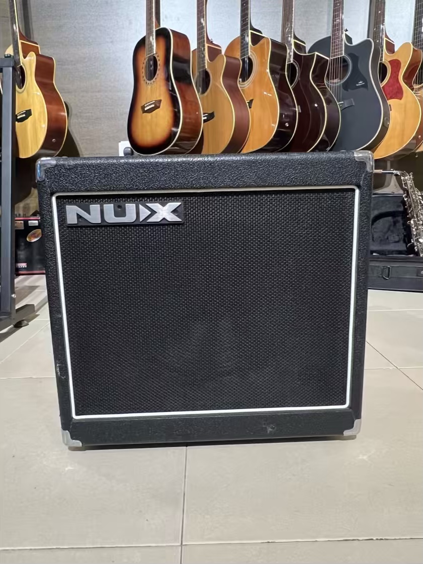 NUX MIGHTY 30SE DIGITAL AMPLIFIER