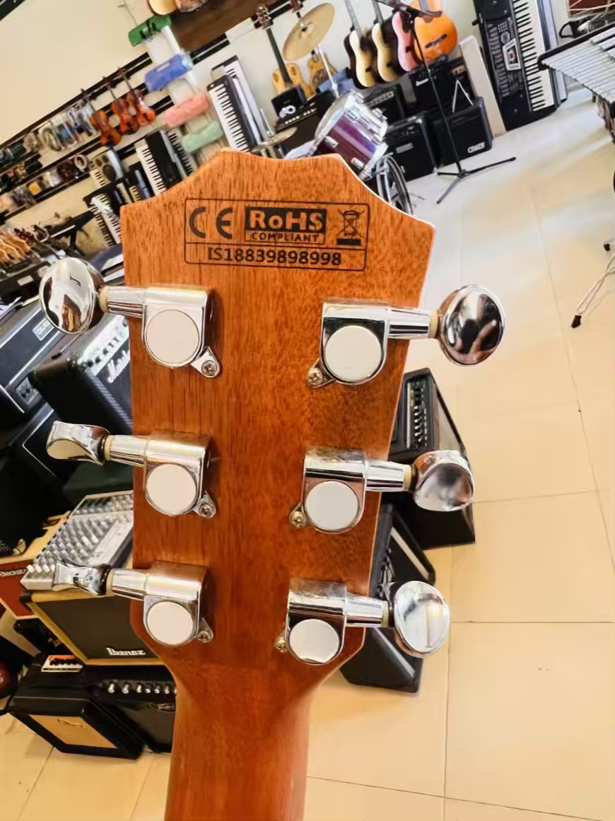 HSH Traveller/ Mini Acoustic Guitar - Image 3