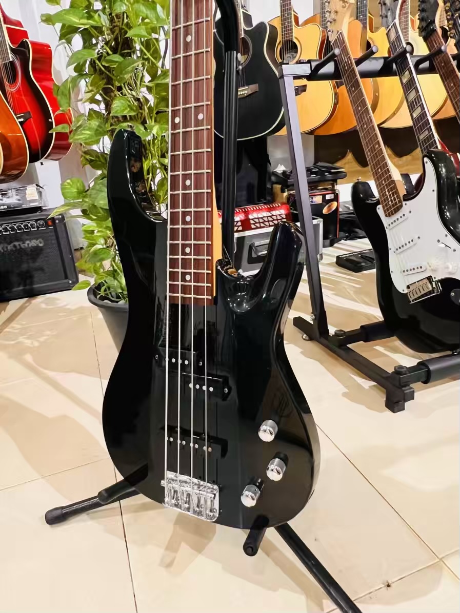 Aria MAB-Series Bass Guitar - Image 2
