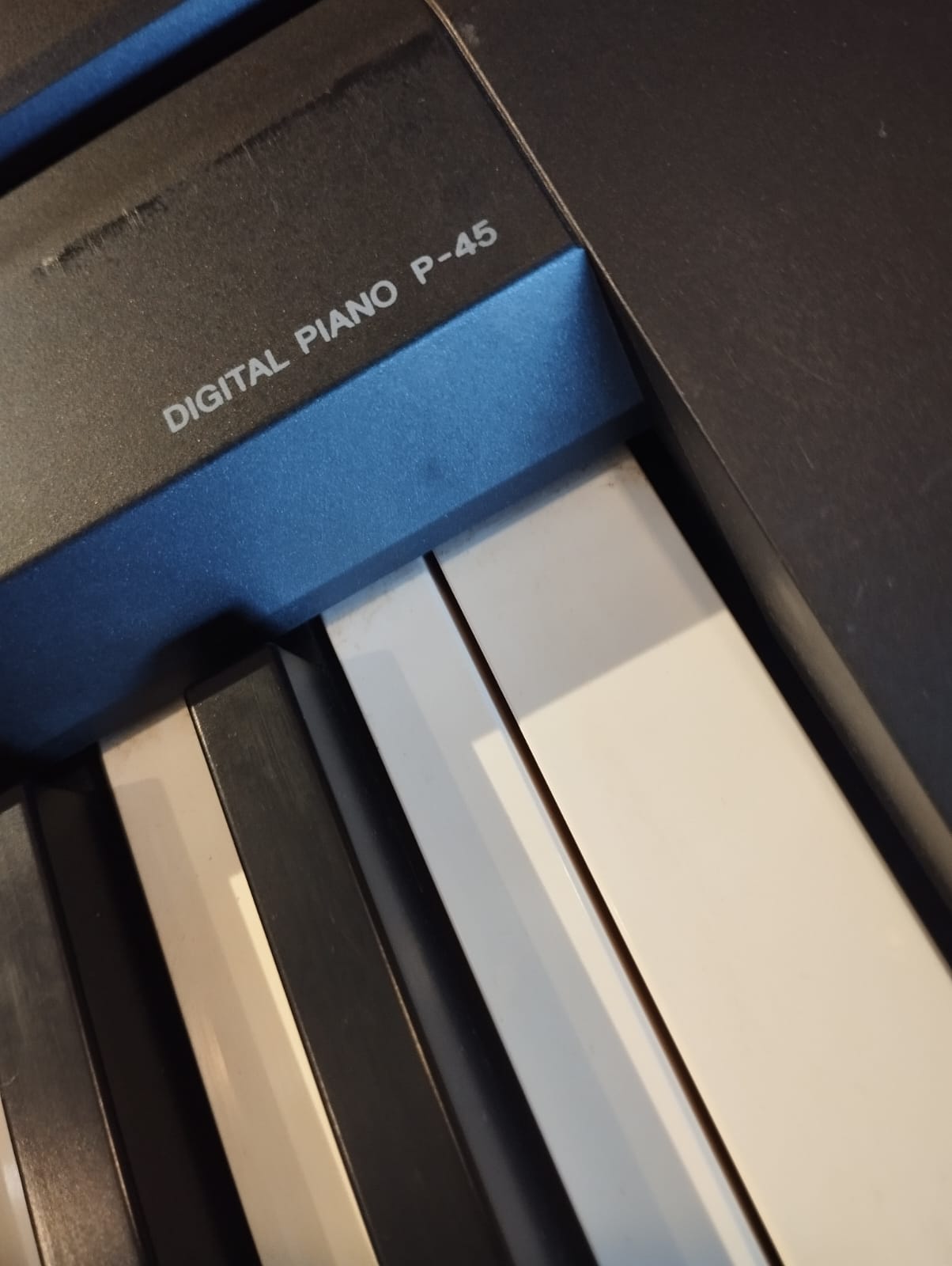 YAMAHA DIGITAL PIANO-P-45 - Image 2