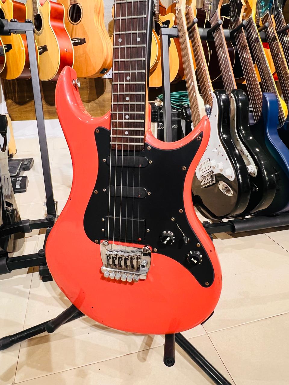 Vantage Electric Guitar - Image 2