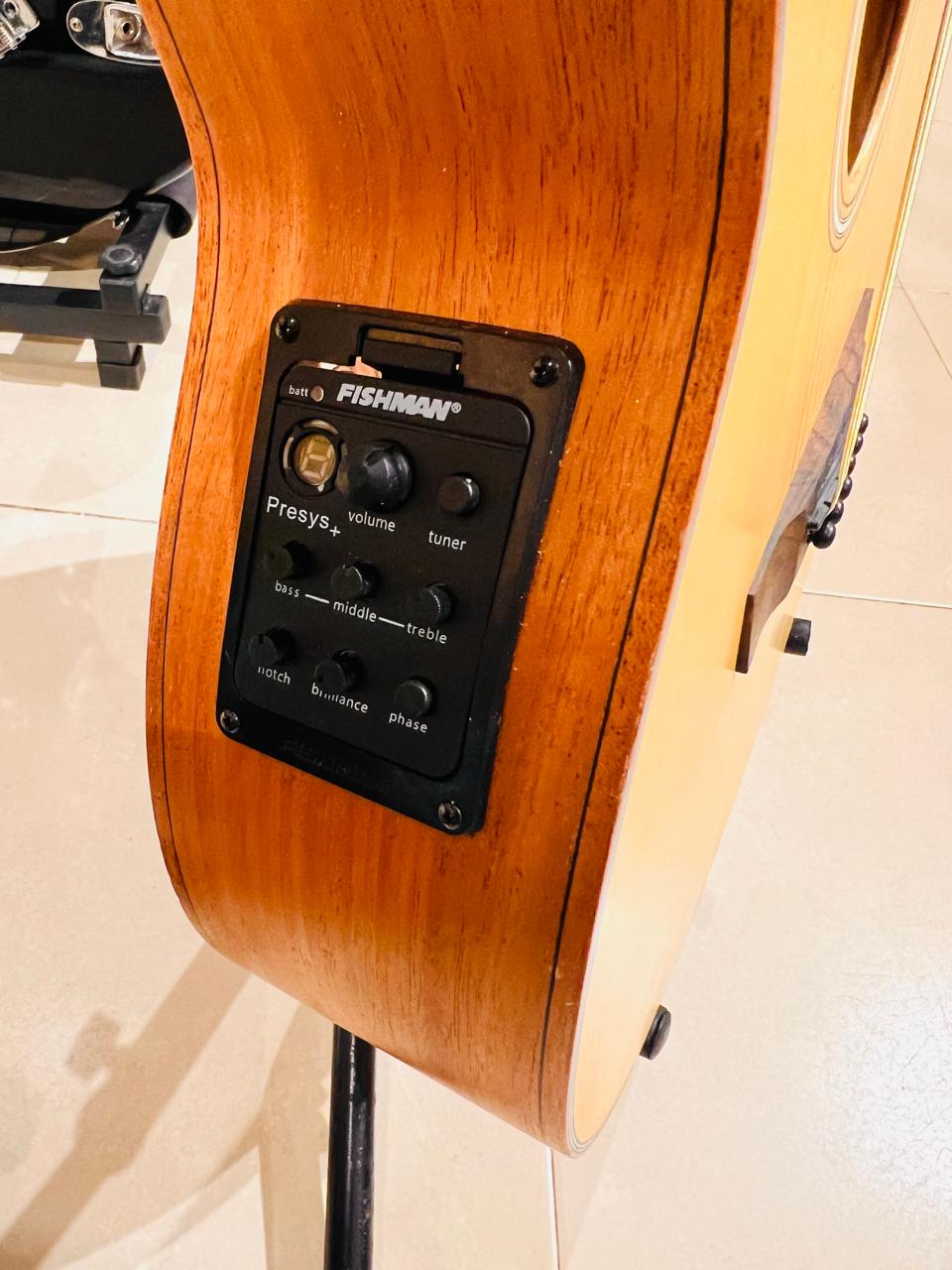 SQOE TRAVEL ELECTRIC ACOUSTIC GUITAR - Image 2